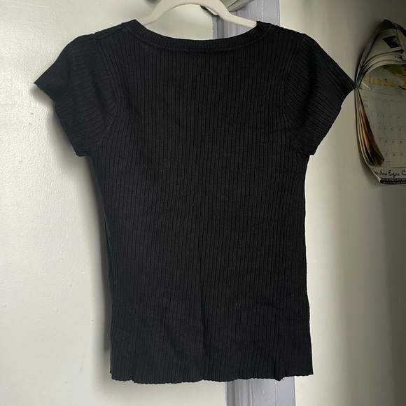 Top - Picture 2 of 2